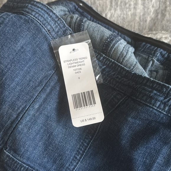 bebe STRAPLESS TIERED LIGHTWEIGHT DENIM DRESS - Picture 7 of 8